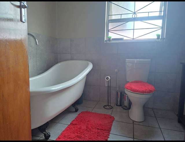 3 BEDROOM HOUSE FOR SALE IN NEW SCHEME